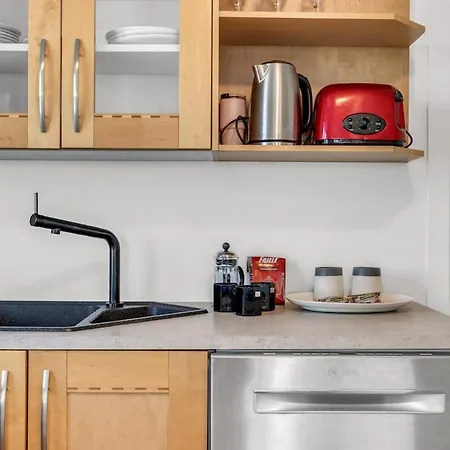 Bridge & Cathedral View L By Fjellheisen *