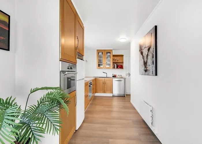 Bridge & Cathedral View L By Fjellheisen * トロムソ