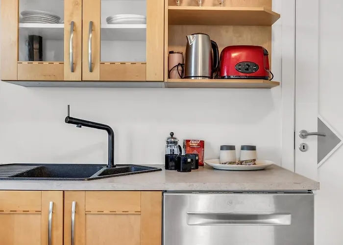 Bridge & Cathedral View L By Fjellheisen *