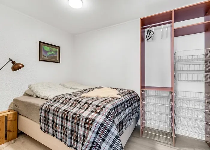 Bridge & Cathedral View L By Fjellheisen *